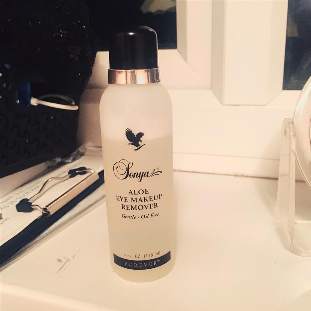 ویژگی های پاک کننده آرایش چشم سونیا